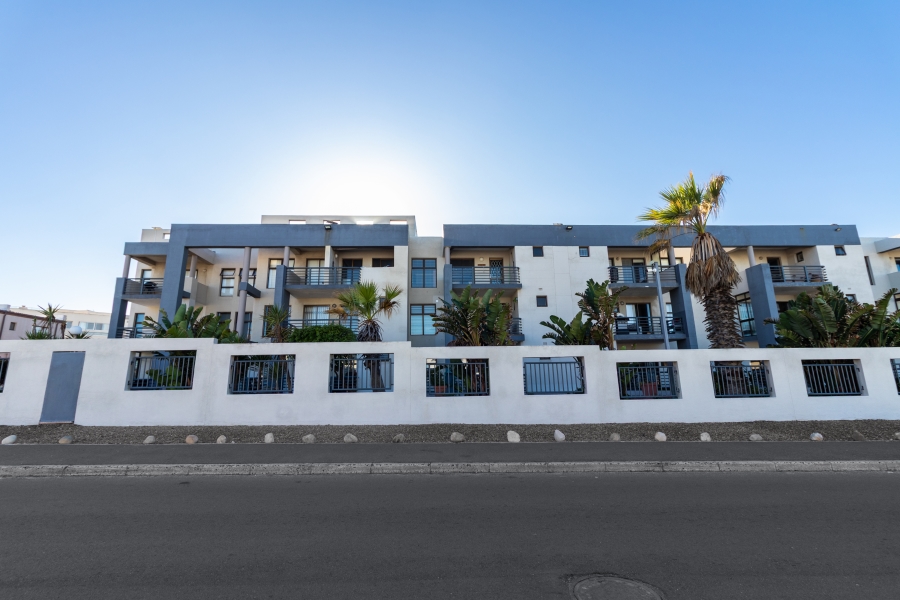 3 Bedroom Property for Sale in Bloubergrant Western Cape